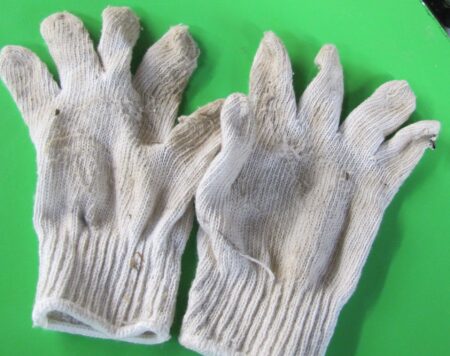 string gloves
